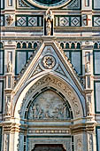 Firenze - La Basilica di Santa Croce accoglie le tombe di artisti, letterati e scienziati italiani.